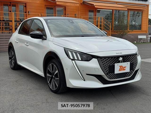 Peugeot 208 2021-04 8037580-7