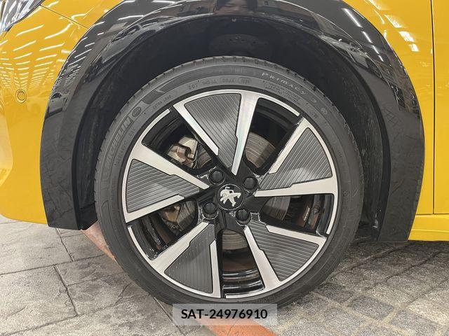 Peugeot 208 2020-10 8131863-10
