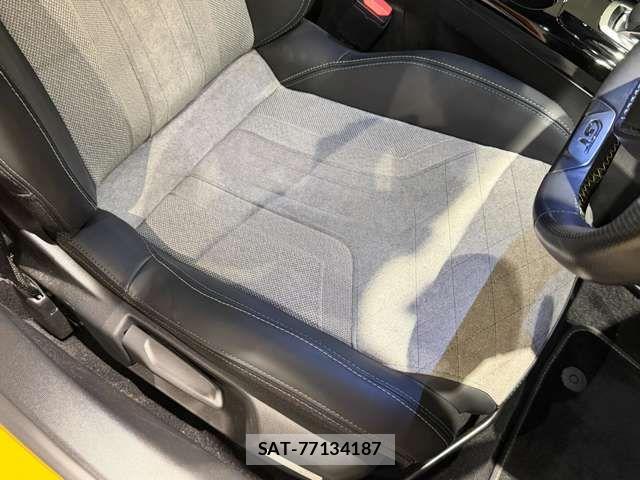 Peugeot 208 2020-10 8414344-12