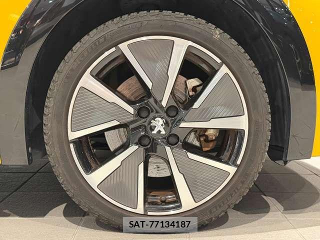 Peugeot 208 2020-10 8414344-16