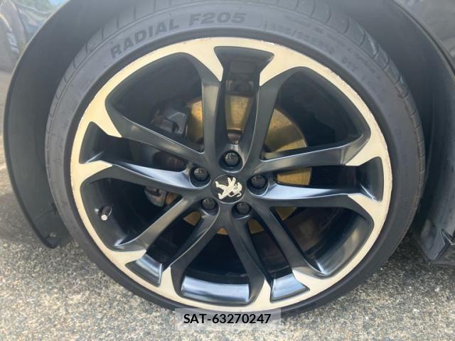 Peugeot RCZ 2012-03 6911102-4