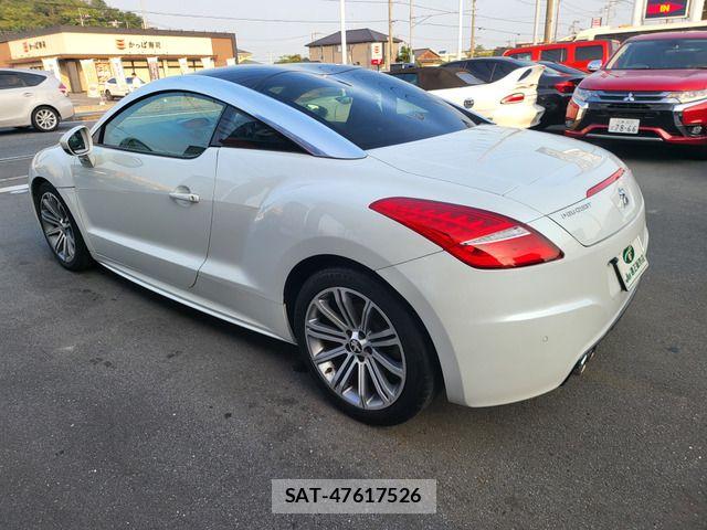 Peugeot RCZ 2010-09 8209517-11