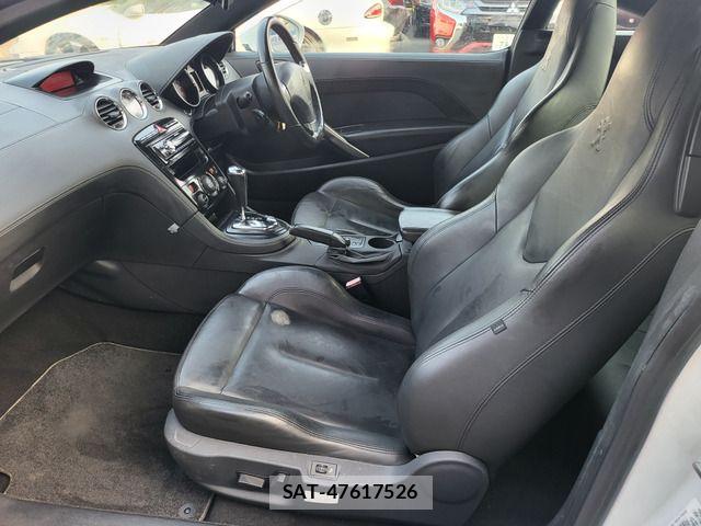 Peugeot RCZ 2010-09 8209517-4