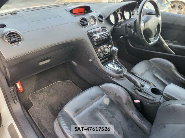 Peugeot RCZ 2010-09 8209517-5