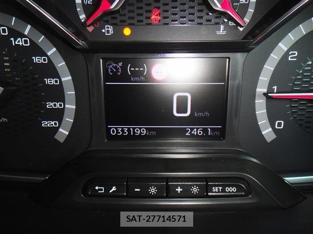 Peugeot Rifter 2022-06 6614109-23