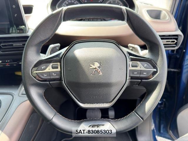 Peugeot Rifter 2022-06 6673126-15