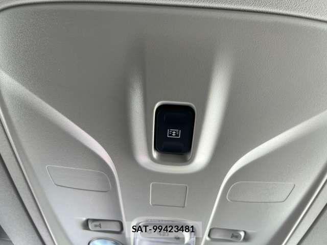 Peugeot Rifter 2023-03 6717047-10