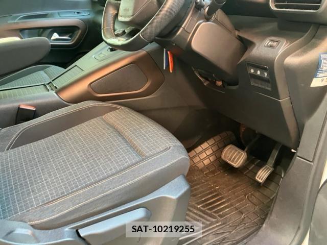 Peugeot Rifter 2021-09 6911099-8