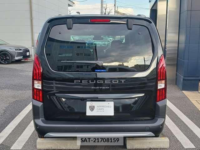 Peugeot Rifter 2025-04 7223513-3