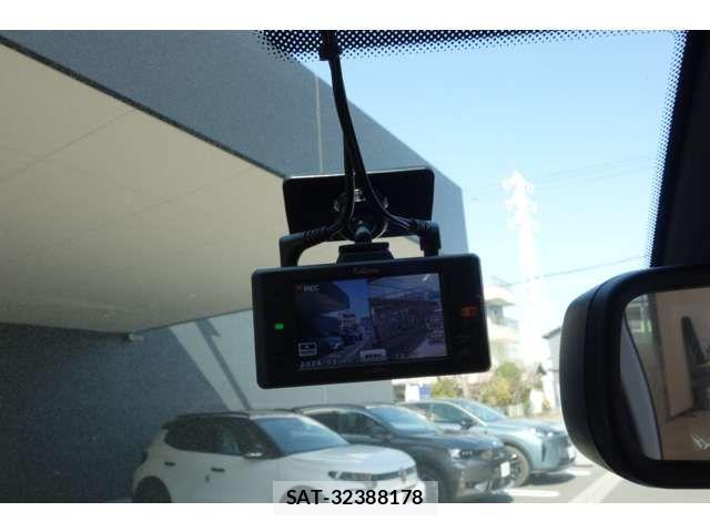 Peugeot Rifter 2023-06 7223511-5