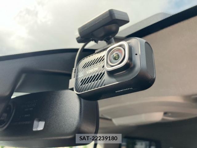 Peugeot Rifter 2025-04 8831057-11