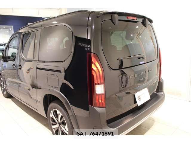 Peugeot Rifter 2025-11 8881535-12