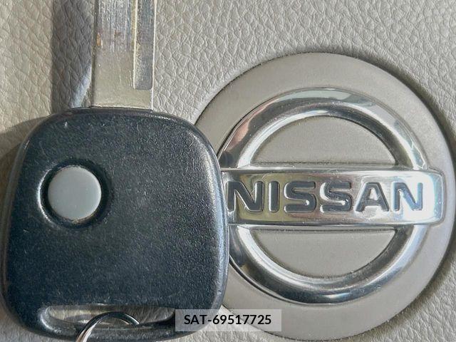 Nissan PINO 2009-03 8209518-2