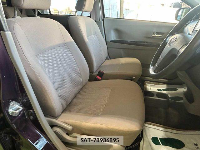 Toyota PIXIS EPOCH 2013-04 3067463-9