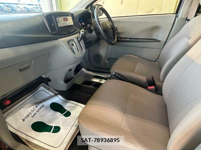 Toyota PIXIS EPOCH 2013-04 3067463-11