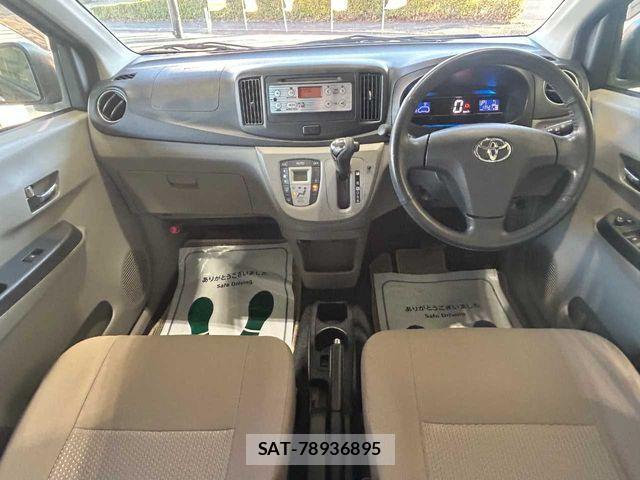 Toyota PIXIS EPOCH 2013-04 3067463-8