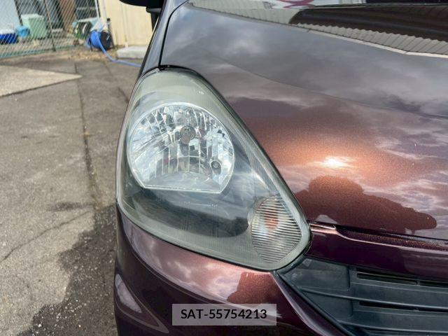 Toyota PIXIS EPOCH 2014-01 4976735-9