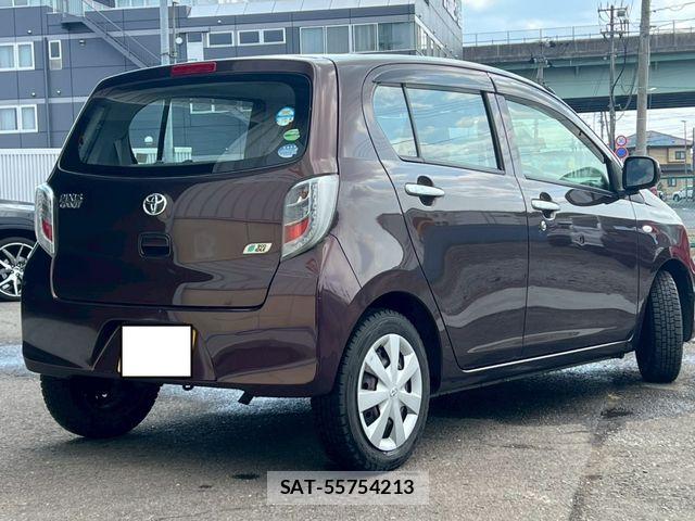 Toyota PIXIS EPOCH 2014-01 4976735-1