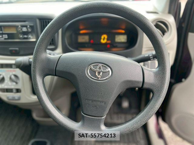 Toyota PIXIS EPOCH 2014-01 4976735-21