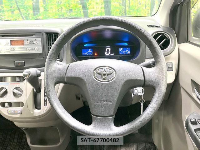 Toyota PIXIS EPOCH 2013-03 4976736-7