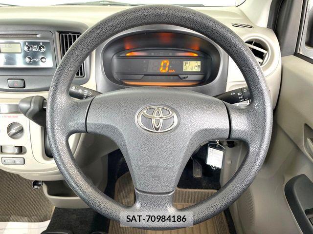 Toyota PIXIS EPOCH 2014-10 6816540-11