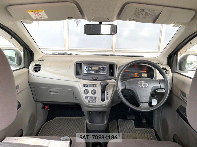 Toyota PIXIS EPOCH 2014-10 6816540-1