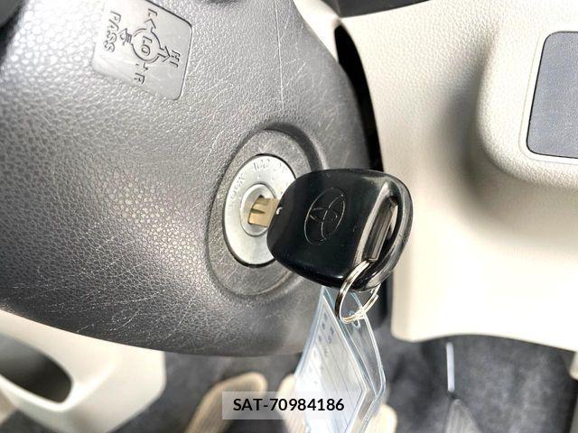 Toyota PIXIS EPOCH 2014-10 6816540-4