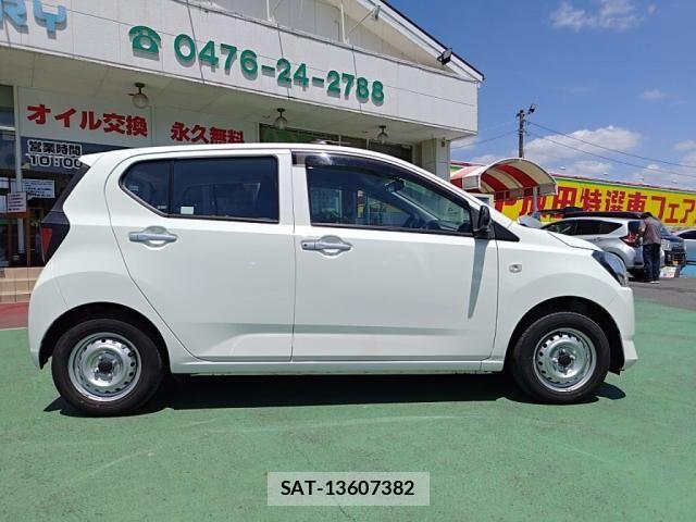 Toyota PIXIS EPOCH 2021-03 6911114-10