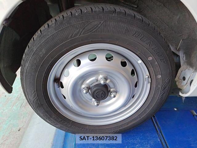 Toyota PIXIS EPOCH 2021-03 6911114-27