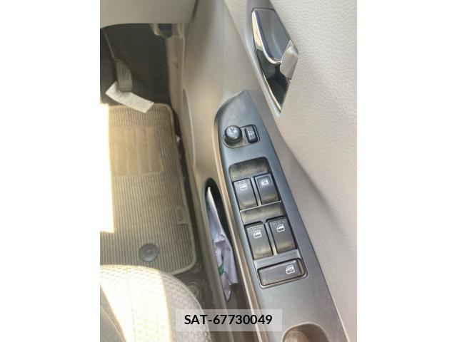 Toyota PIXIS EPOCH 2013-10 6911115-13