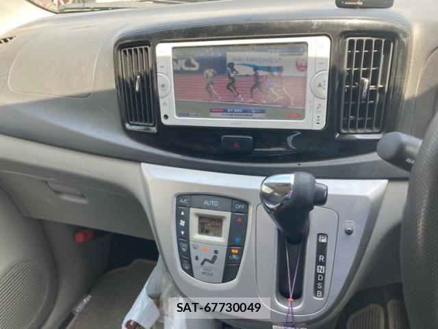 Toyota PIXIS EPOCH 2013-10 6911115-16