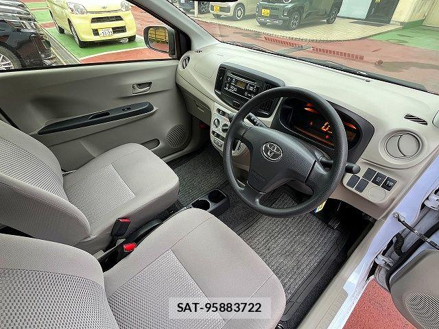 Toyota PIXIS EPOCH 2014-02 7060208-3