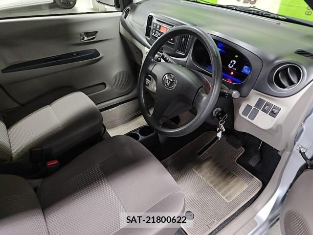 Toyota PIXIS EPOCH 2015-01 7223510-12