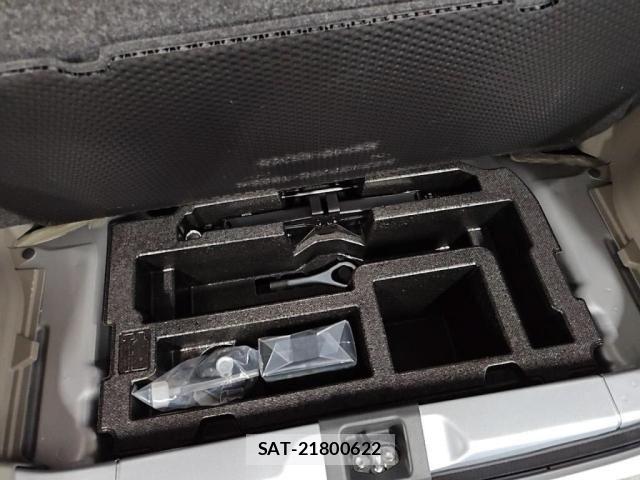 Toyota PIXIS EPOCH 2015-01 7223510-29