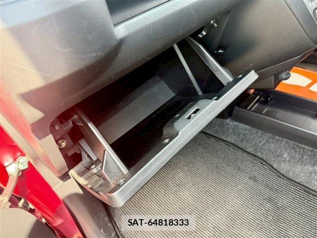 Toyota PIXIS EPOCH 2017-07 7223512-11