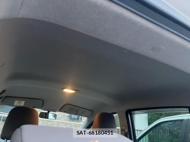 Toyota PIXIS EPOCH 2013-10 7562634-10