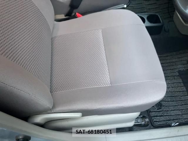 Toyota PIXIS EPOCH 2013-10 7562634-15