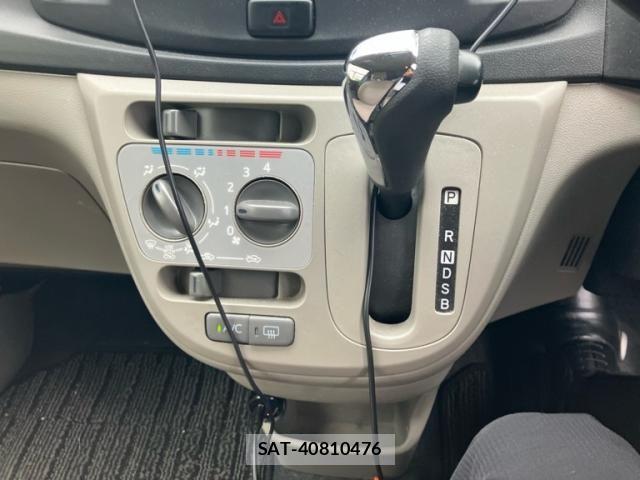 Toyota PIXIS EPOCH 2013-07 8037584-14