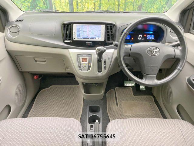 Toyota PIXIS EPOCH 2013-08 8037581-1