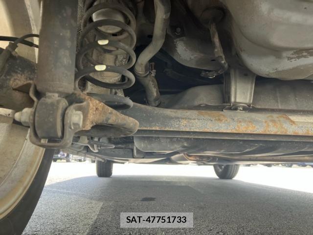 Toyota PIXIS EPOCH 2015-03 8101191-12