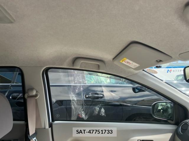 Toyota PIXIS EPOCH 2015-03 8101191-17