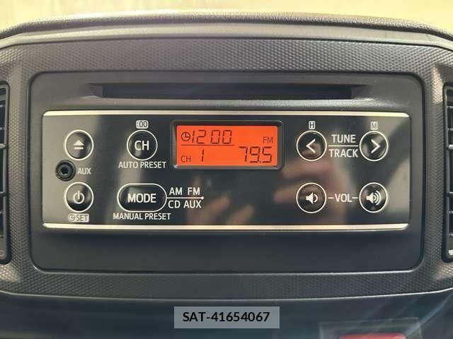 Toyota PIXIS EPOCH 2017-11 8131875-13
