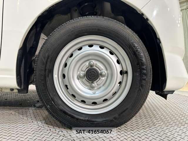 Toyota PIXIS EPOCH 2017-11 8131875-22
