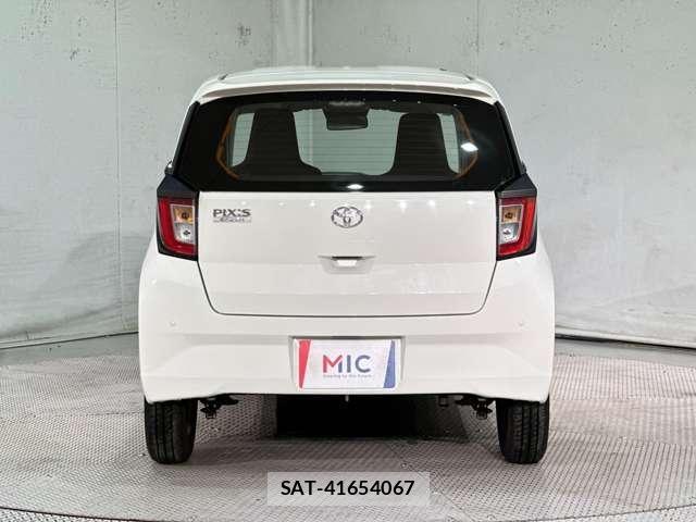 Toyota PIXIS EPOCH 2017-11 8131875-5