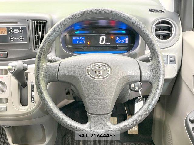 Toyota PIXIS EPOCH 2013-08 8355330-9
