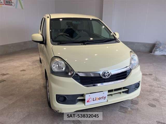 Toyota PIXIS EPOCH 2014-03 8368093-6