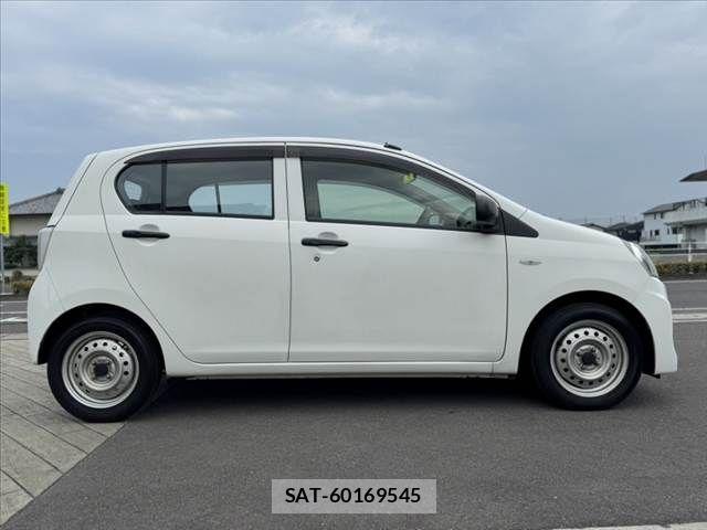 Toyota PIXIS EPOCH 2015-08 8458195-11