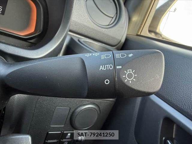 Toyota PIXIS EPOCH 2023-10 8526567-3
