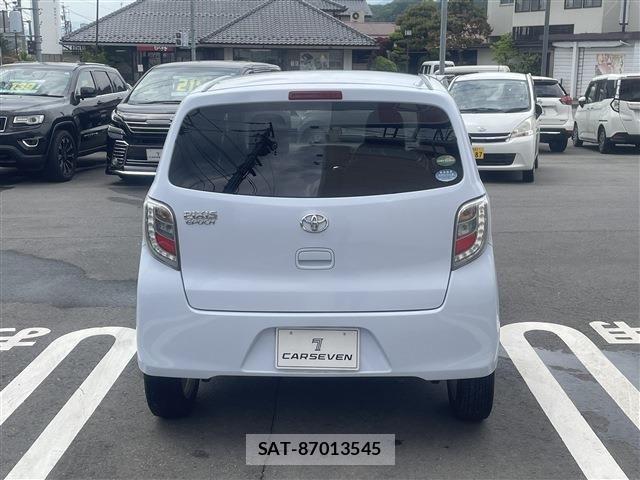 Toyota PIXIS EPOCH 2015-05 8666726-6