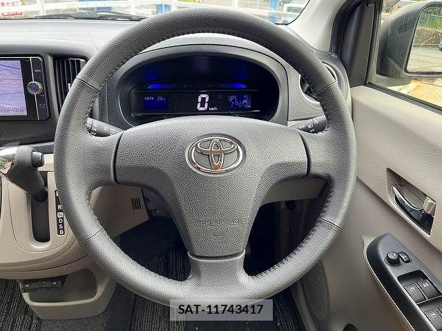 Toyota PIXIS EPOCH 2012-07 8881538-9